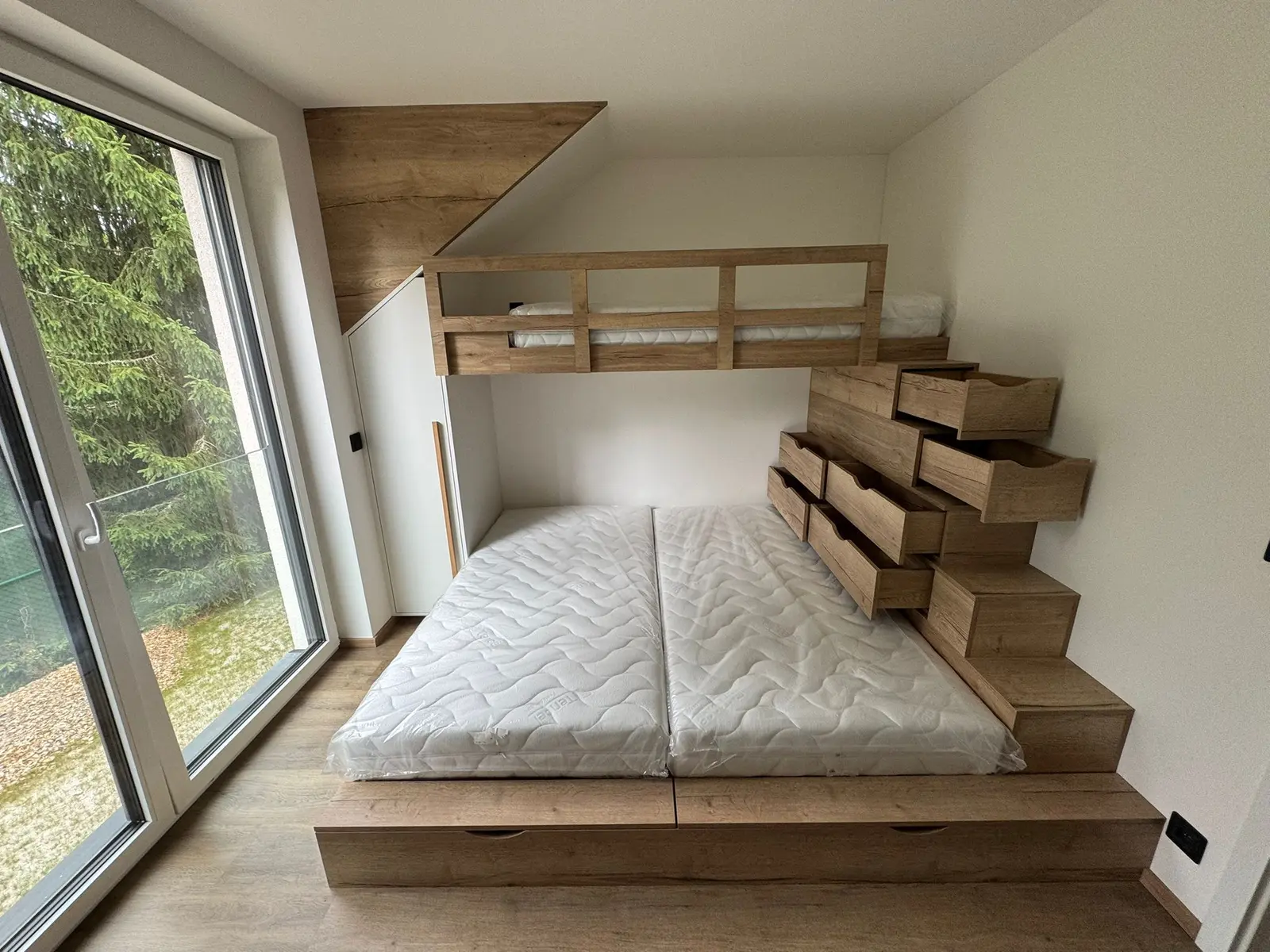 Ukázka realizace Moderní truhlárny